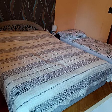 Szuzanna Fenyves Panzio Bed & Breakfast Siofok Dış mekan fotoğraf